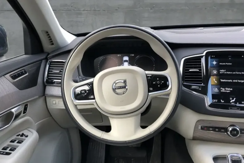 Volvo XC90 din 2022 cu 50.055 km - oferta VOL119520 - foto 13