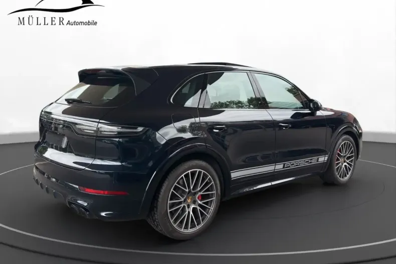 Porsche Cayenne din 2022 cu 56.331 km - oferta POR119523 - foto 4