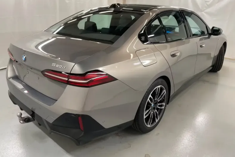 BMW 520 din 2024 cu 9.980 km - oferta BMW119526 - foto 6