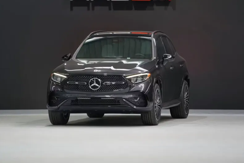 Mercedes-Benz GLC 300 din 2025 cu 7 km - oferta MER119528 - foto 1