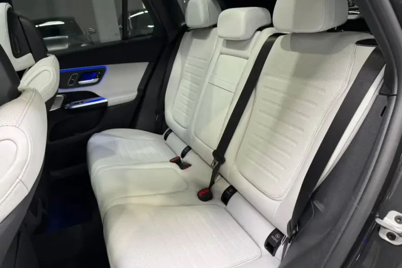 Mercedes-Benz GLC 300 din 2025 cu 40 km - oferta MER119529 - foto 6