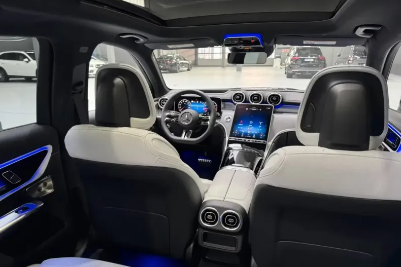 Mercedes-Benz GLC 300 din 2025 cu 40 km - oferta MER119529 - foto 7