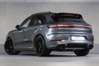 Porsche Cayenne din 2025 cu 9.900 km - oferta POR119530 - foto 3