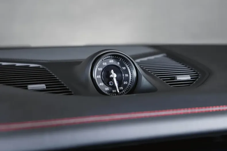 Porsche Cayenne din 2025 cu 9.900 km - oferta POR119530 - foto 8