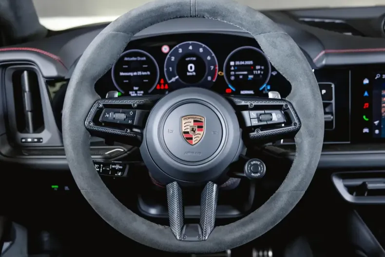 Porsche Cayenne din 2025 cu 9.900 km - oferta POR119530 - foto 21