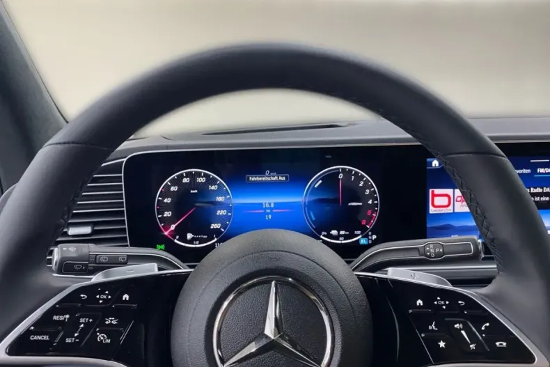 Mercedes-Benz GLE 350 din 2024 cu 25.675 km - oferta MER119531 - foto 9