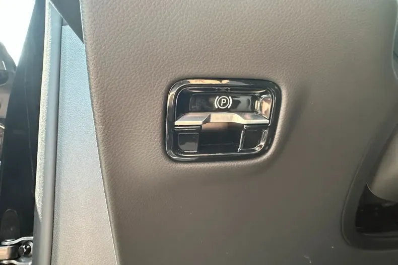 Mercedes-Benz E 53 AMG din 2024 cu 8.322 km - oferta MER119539 - foto 18