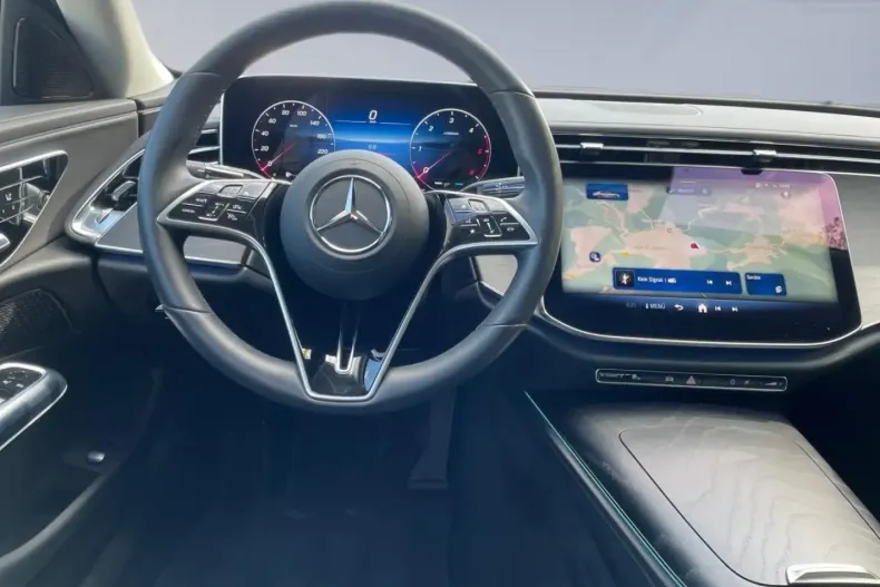 Mercedes-Benz E 220 din 2024 cu 29.639 km - oferta MER119542 - foto 10