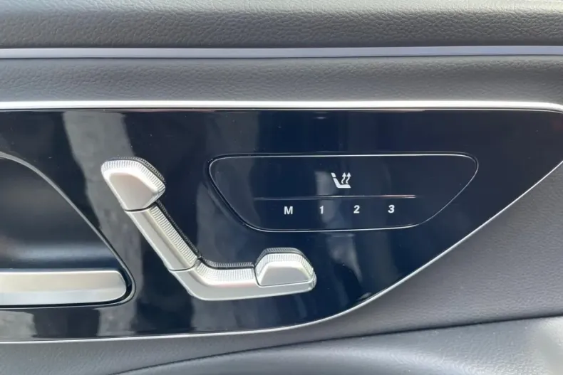 Mercedes-Benz E 220 din 2024 cu 29.639 km - oferta MER119542 - foto 17