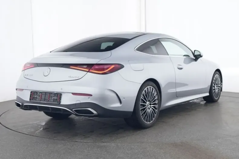 Mercedes-Benz CLE 300 din 2024 cu 44.733 km - oferta MER119544 - foto 4