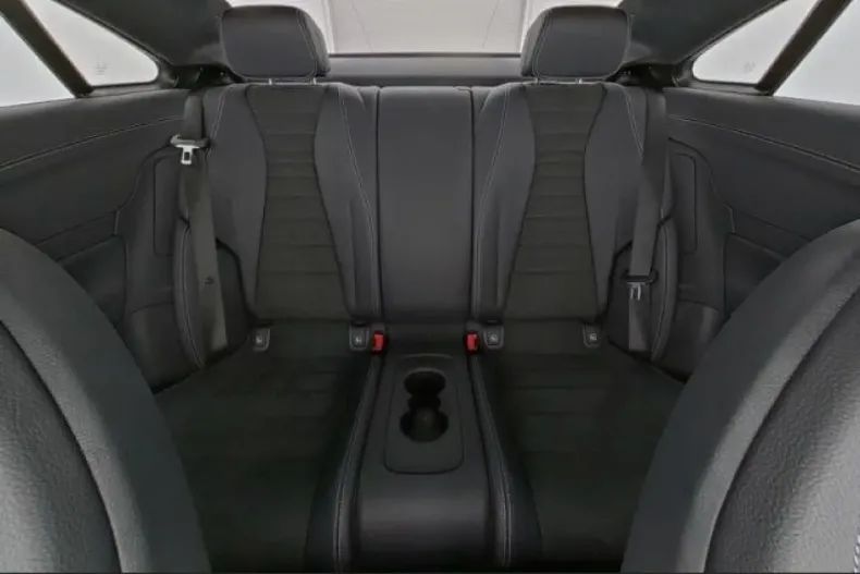 Mercedes-Benz E 450 din 2024 cu 48.690 km - oferta MER119557 - foto 8