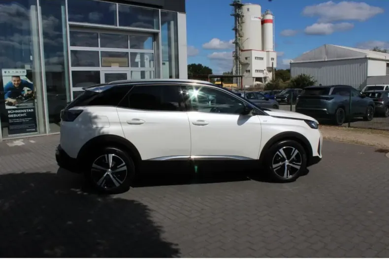 Peugeot 3008 din 2023 cu 19.636 km - oferta PEU119563 - foto 3