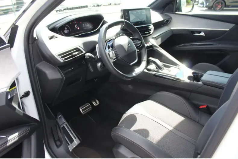 Peugeot 3008 din 2023 cu 19.636 km - oferta PEU119563 - foto 8