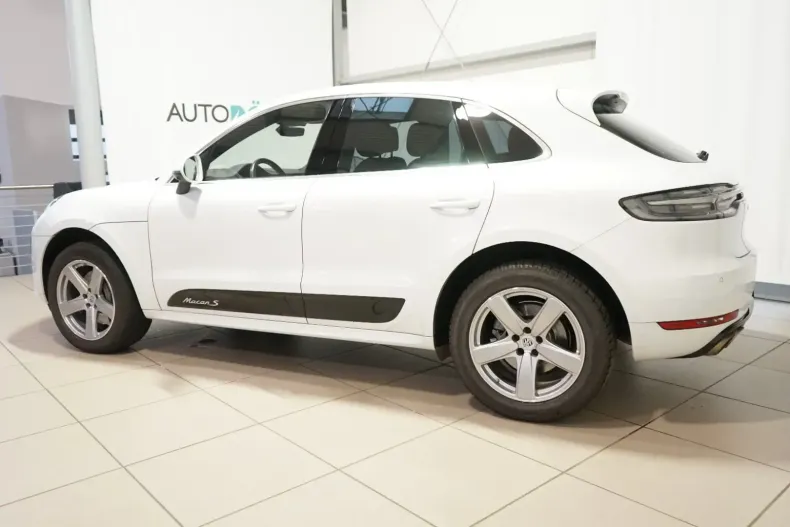 Porsche Macan din 2020 cu 76.000 km - oferta POR119576 - foto 3