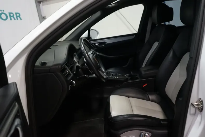 Porsche Macan din 2020 cu 76.000 km - oferta POR119576 - foto 11