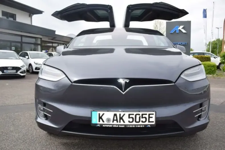 Tesla Model X din 2020 cu 55.800 km - oferta TES119583 - foto 2