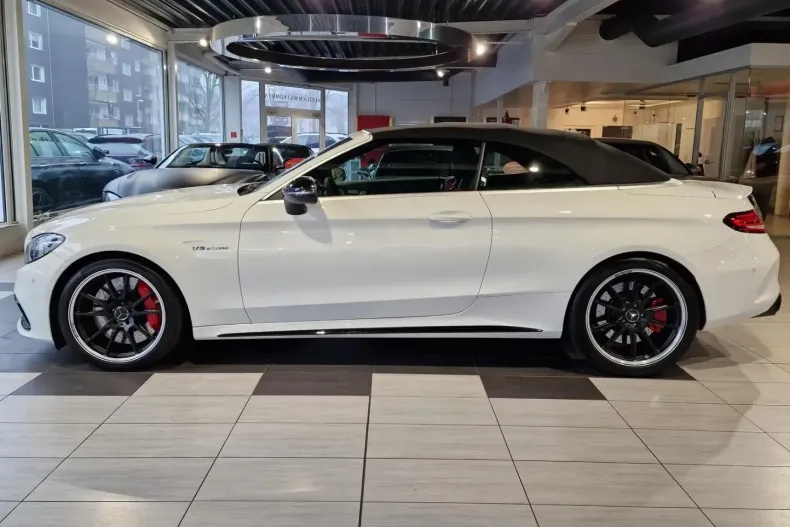 Mercedes-Benz C 63 AMG din 2023 cu 25.281 km - oferta MER119586 - foto 3