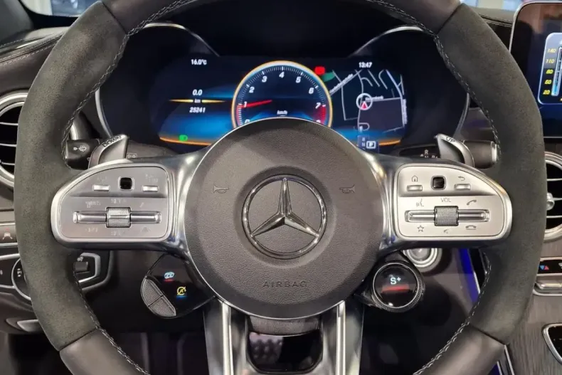 Mercedes-Benz C 63 AMG din 2023 cu 25.281 km - oferta MER119586 - foto 26