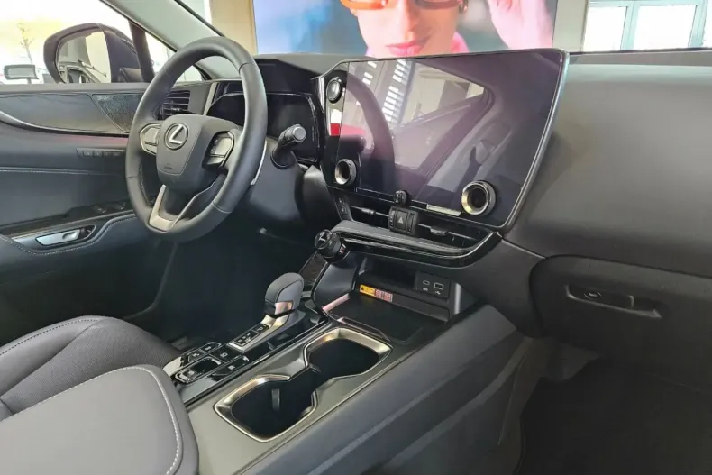 Lexus NX 350h din 2024 cu 10 km - oferta LEX119587 - foto 11