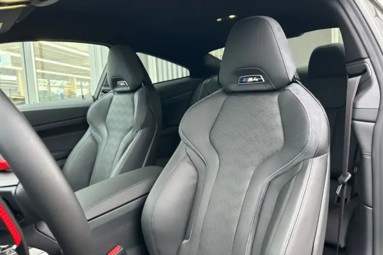 BMW M4 din 2025 cu 2.000 km - oferta BMW119589 - foto 5