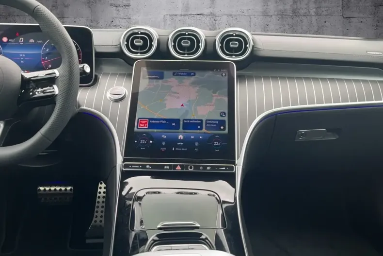 Mercedes-Benz CLE 200 din 2024 cu 14.900 km - oferta MER119593 - foto 14