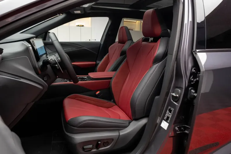 Lexus RX 500 din 2025 cu 5.500 km - oferta LEX119599 - foto 7