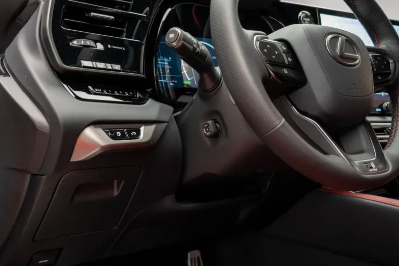 Lexus RX 500 din 2025 cu 5.500 km - oferta LEX119599 - foto 15