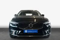 Volvo XC60 din 2023 cu 26.467 km - oferta VOL119602 - foto 3
