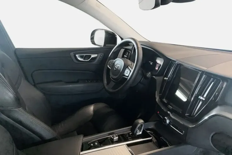 Volvo XC60 din 2023 cu 26.467 km - oferta VOL119602 - foto 11