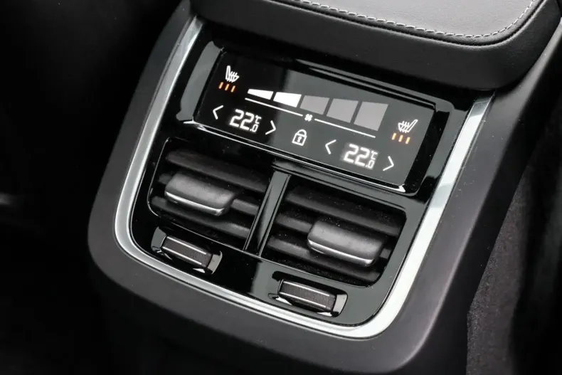 Volvo XC90 din 2024 cu 23.000 km - oferta VOL119611 - foto 12