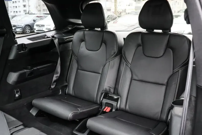 Volvo XC90 din 2024 cu 23.000 km - oferta VOL119611 - foto 13