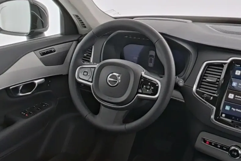 Volvo XC90 din 2024 cu 17.500 km - oferta VOL119612 - foto 7