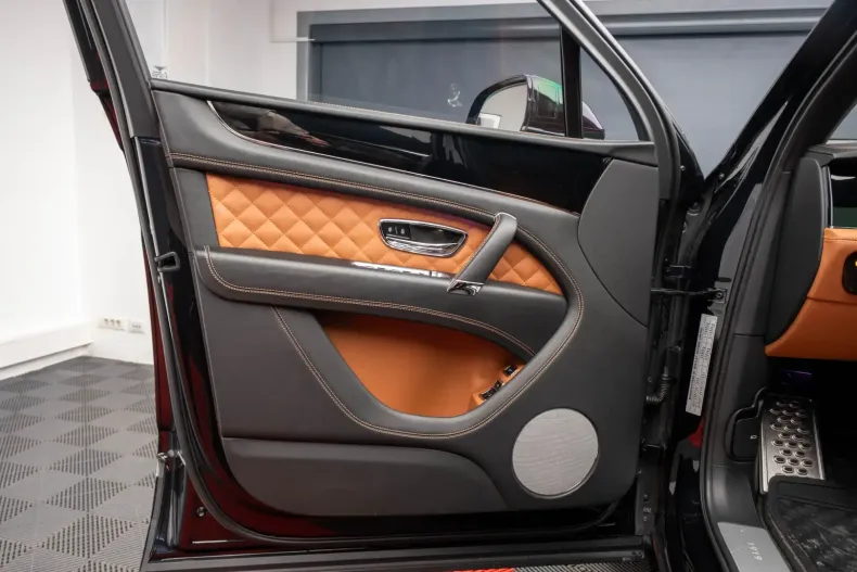 Bentley Bentayga din 2020 cu 69.900 km - oferta BEN119615 - foto 15