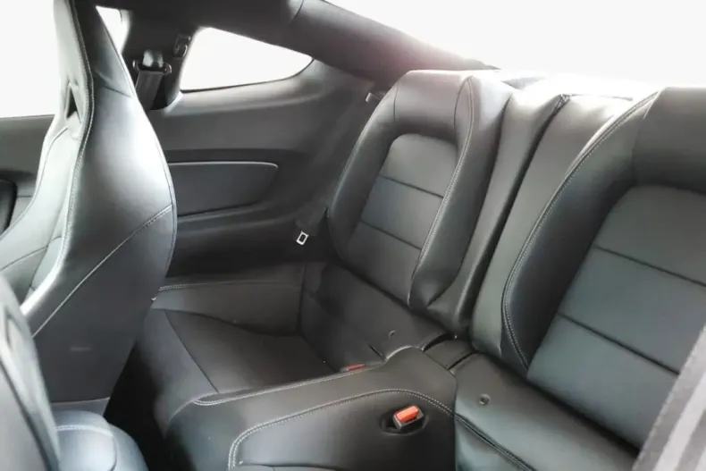 Ford Mustang din 2023 cu 36.786 km - oferta FOR119621 - foto 8