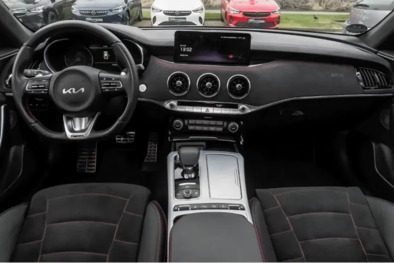Kia Stinger din 2023 cu 13.414 km - oferta KIA119623 - foto 11