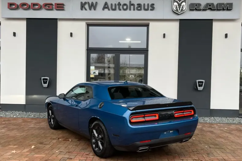 Dodge Challenger din 2023 cu 55.500 km - oferta DOD119625 - foto 3