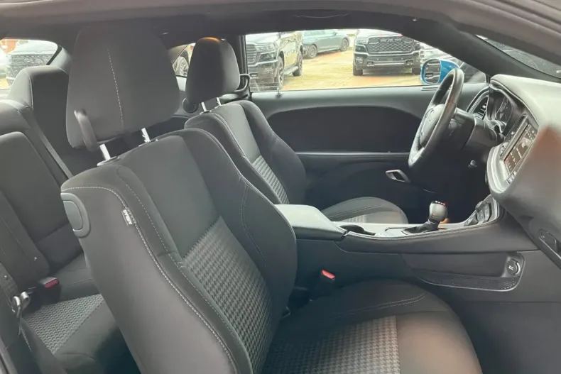 Dodge Challenger din 2023 cu 55.500 km - oferta DOD119625 - foto 14