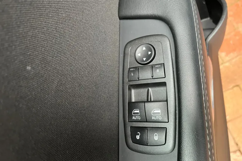 Dodge Challenger din 2023 cu 55.500 km - oferta DOD119625 - foto 16