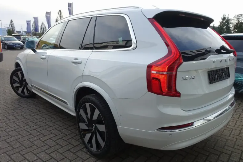 Volvo XC90 din 2024 cu 24.200 km - oferta VOL119626 - foto 4