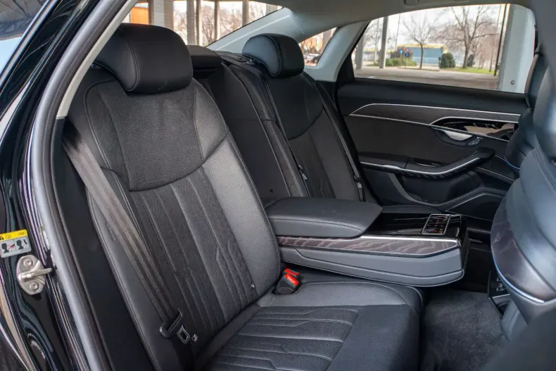 Audi A8 din 2022 cu 28.000 km - oferta AUD119629 - foto 16