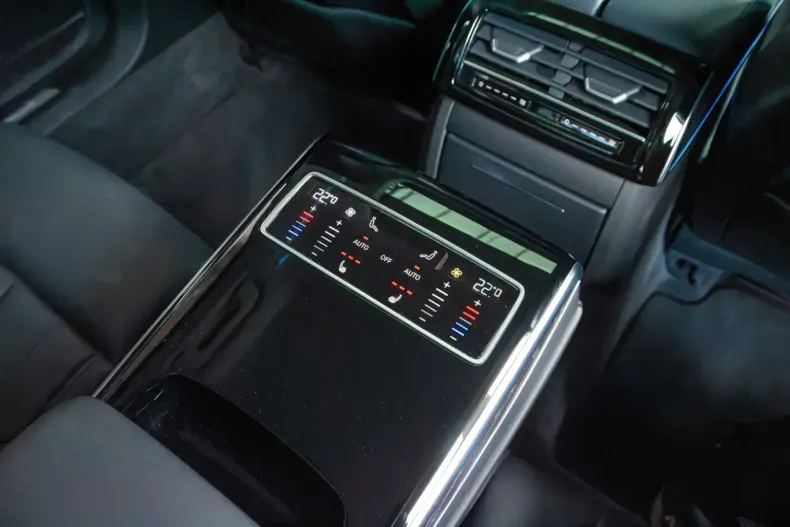 Audi A8 din 2022 cu 28.000 km - oferta AUD119629 - foto 17