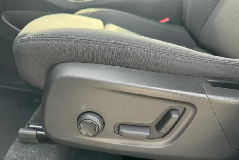 Volvo XC40 din 2022 cu 25.533 km - oferta VOL119639 - foto 16