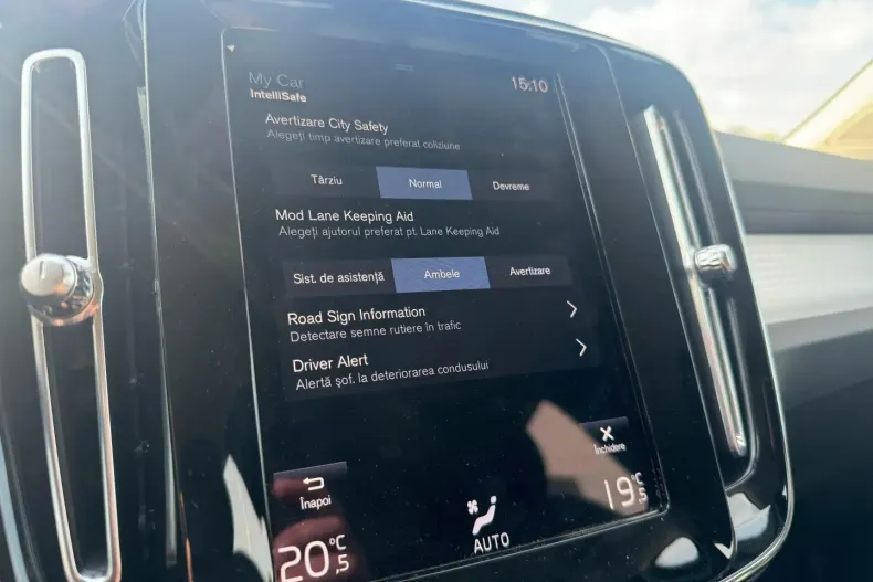 Volvo XC40 din 2022 cu 25.533 km - oferta VOL119639 - foto 22