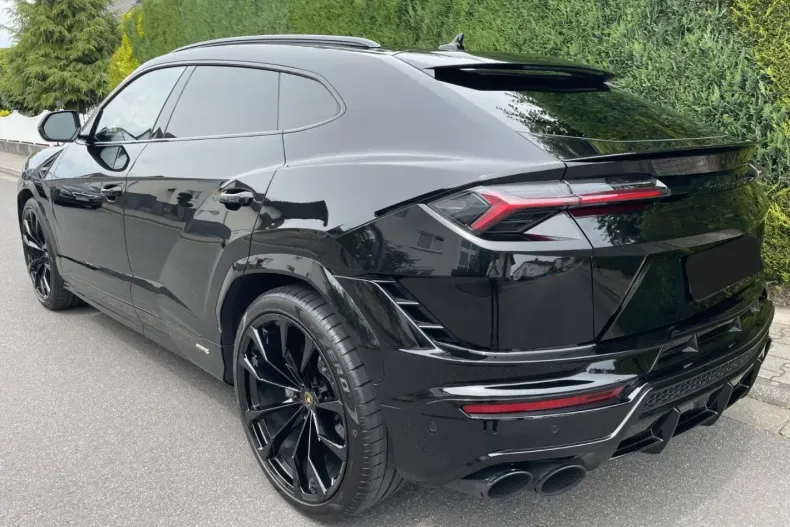 Lamborghini Urus din 2024 cu 5.644 km - oferta LAM119643 - foto 3