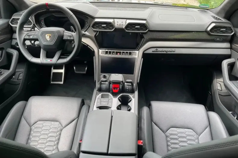 Lamborghini Urus din 2024 cu 5.644 km - oferta LAM119643 - foto 11