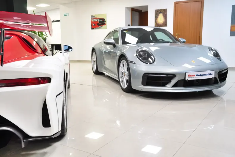 Porsche 911 din 2022 cu 61.084 km - oferta POR119647 - foto 3