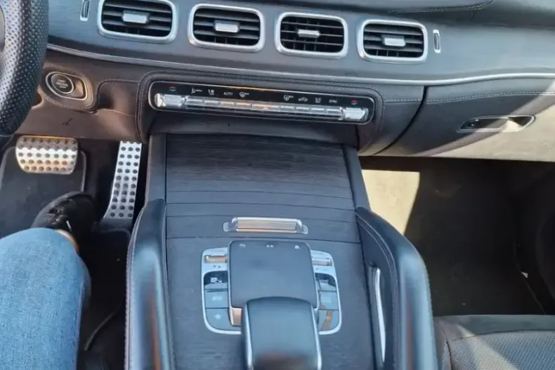 Mercedes-Benz GLE 53 AMG din 2021 cu 58.000 km - oferta MER119686 - foto 13