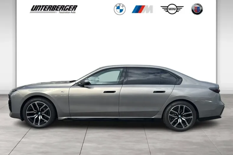 BMW 740 din 2024 cu 13.900 km - oferta BMW119693 - foto 3