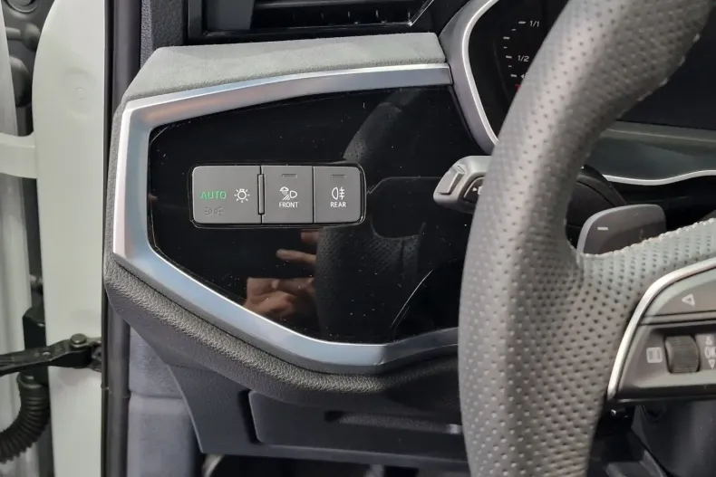 Audi Q3 din 2024 cu 11.586 km - oferta AUD119704 - foto 19