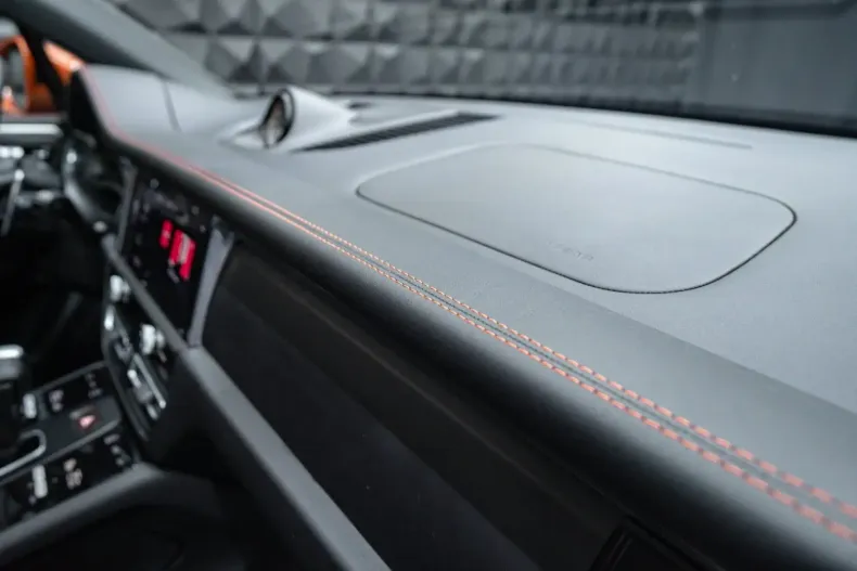 Porsche Macan din 2021 cu 33.609 km - oferta POR119706 - foto 20